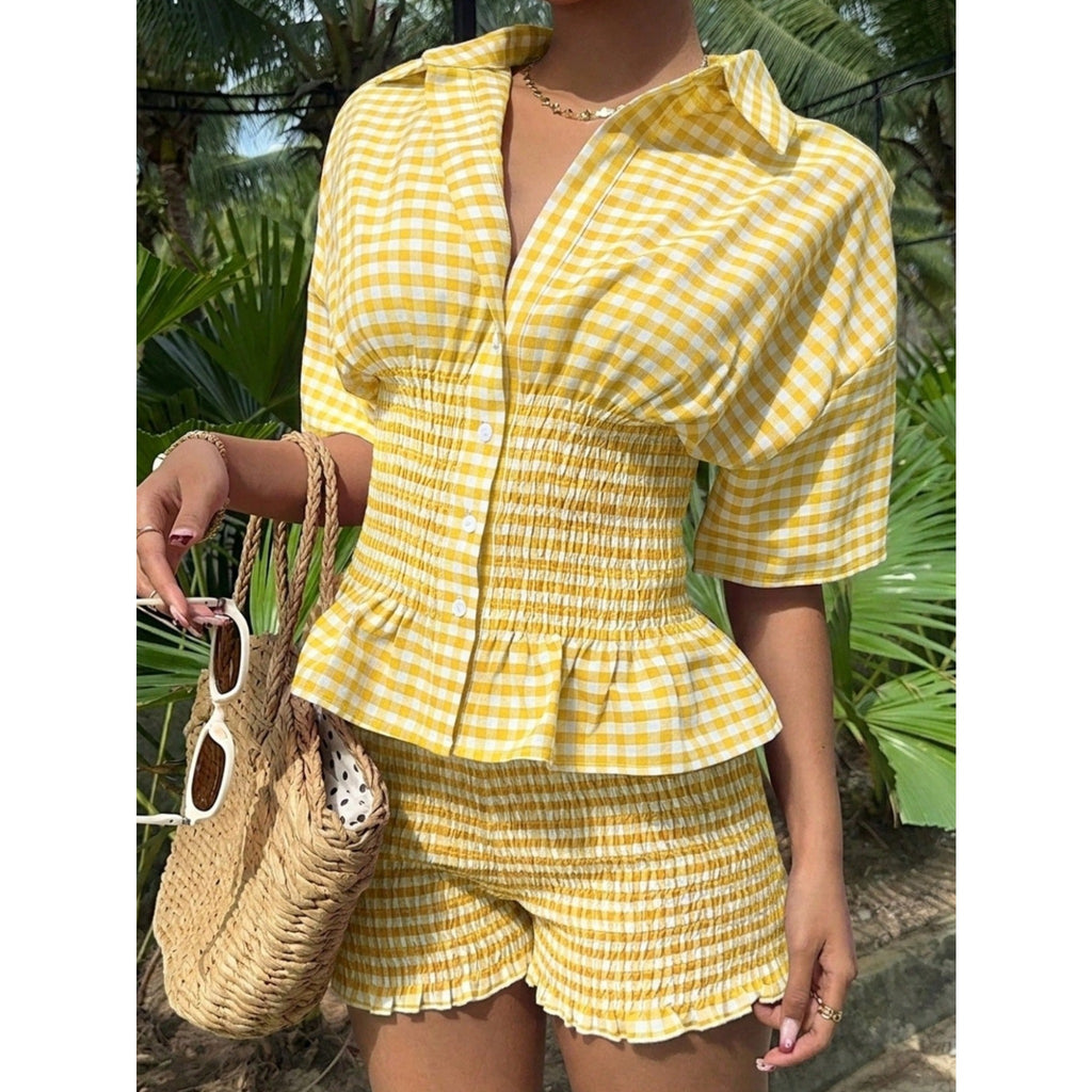 Vacation Casual Women 2 Piece Outfit, Yellow White Plaid Lapel Short Sleeve Slim Waist Matching Set For Travel Party